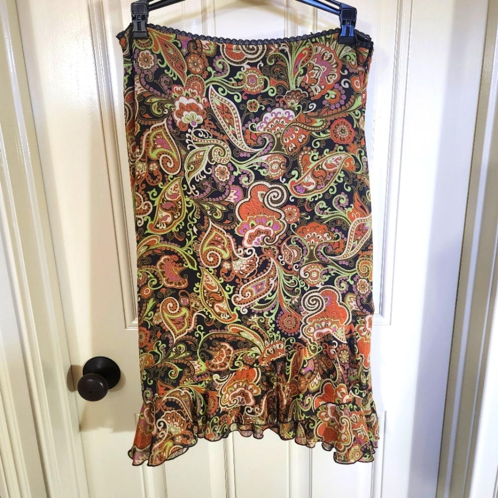 Beautiful Sigrid Olsen skirt.  Size 4P.  Excellent condition.